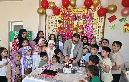 Müftü Demirkaynak genç ve yetişkin kursiyerlerle buluştu