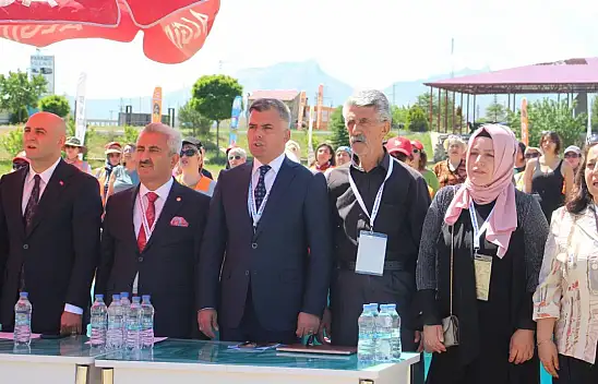 Nuh'un Gemisi sırrı için bilim insanları Doğubayazıt'ta buluştu