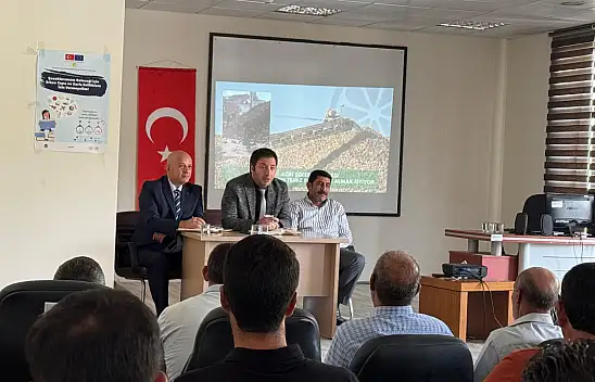 Patnos'ta çiftçiler şeker pancarı alım sezonu için bilgilendirildi