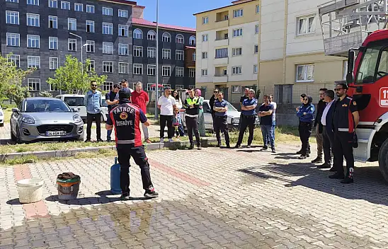 Patnos'ta itfaiye ekiplerinden başarılı tatbikat