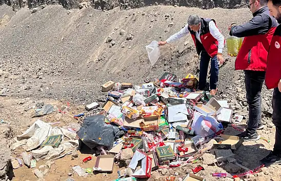 Patnos'ta son kullanma tarihi geçmiş 2 bin 650 gıda ürünü ele geçirildi