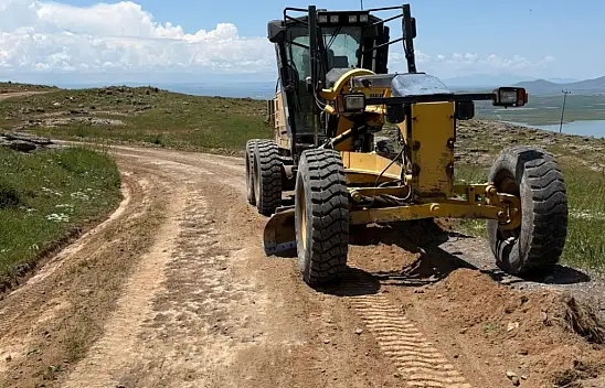 Patnos'ta yol sorununa İl Özel İdaresi müdahalesi