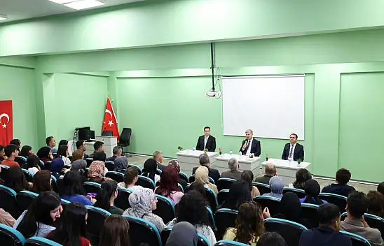 Rektör Gülçin öğrencilerle bu sefer Doğubayazıt'ta buluştu