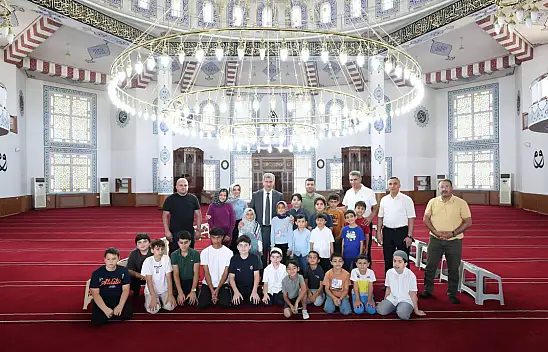 Rektör Gülçin Yaz Kur'an Kursu öğrencilerini ziyaret etti