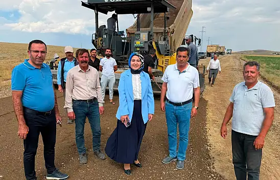 Taşlıçay'da köy yolları sıcak asfaltla buluşuyor