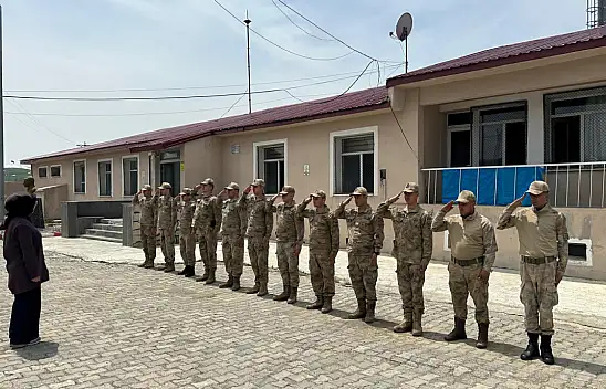 Taşlıçay Kaymakamı Kübra Baka Kılıç'tan bayramda güvenlik güçlerine ziyaret