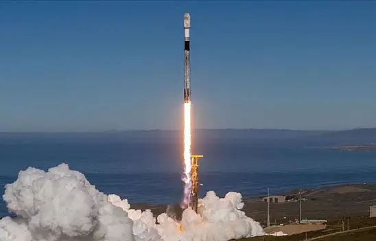Türkiye'nin ilk yörünge transfer aracı Falcon 9 ile uzaya gönderildi