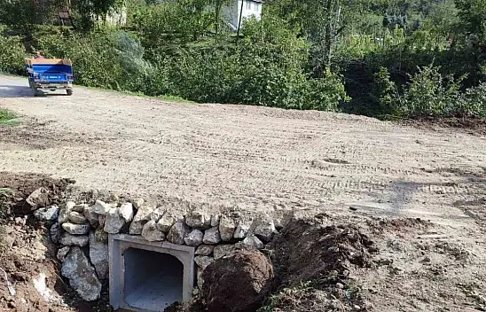 Tutak Ahmetabat Köyü'ne Menfez Yapılıyor: Ulaşım Güvenliği Artacak