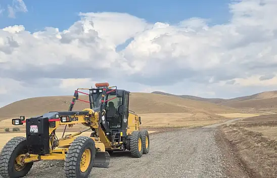 Tutak'ın köylerinde yollar artık daha konforlu olacak