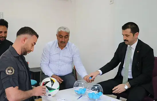 Tutak'ta kurumlar arası futbol turnuvası için kura çekildi