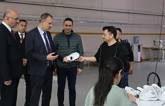 Vali Bozkurt Ağrı Ayakkabıcılar Sitesi'nde sorunları dinledi