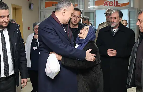 Vali Bozkurt, Diyadin'in sağlık ve tarım alanındaki potansiyelini değerlendirdi
