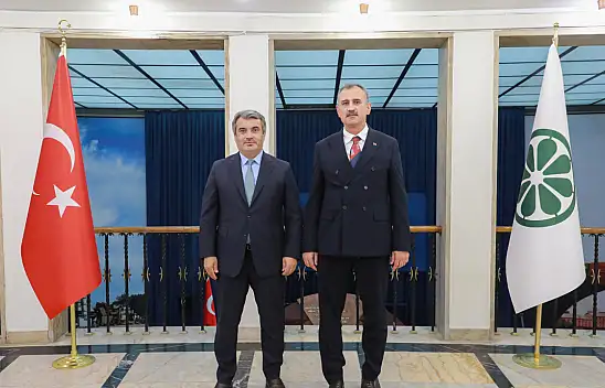 Vali Bozkurt Türkşeker Genel Müdürü Muhiddin Şahin'e ziyaret etti
