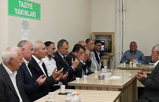 Vali Önder Bozkurt Mehmet Zeki Yıldız'ın ailesine taziye ziyareti