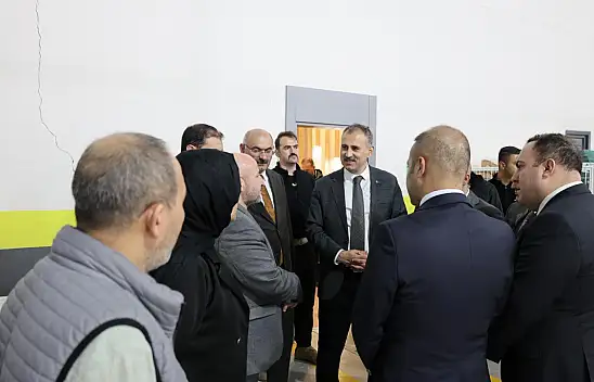 Vali Önder Bozkurt'tan Doğubayazıt Tekstilkent'e ziyaret