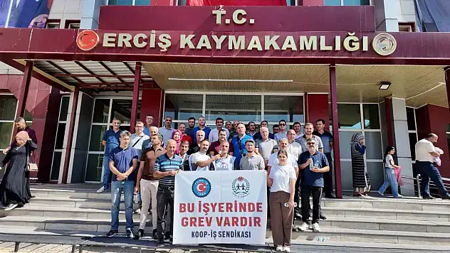 10 Bin Çalışan Grevde: Sosyal Yardımlaşma Vakıfları Eylemde!