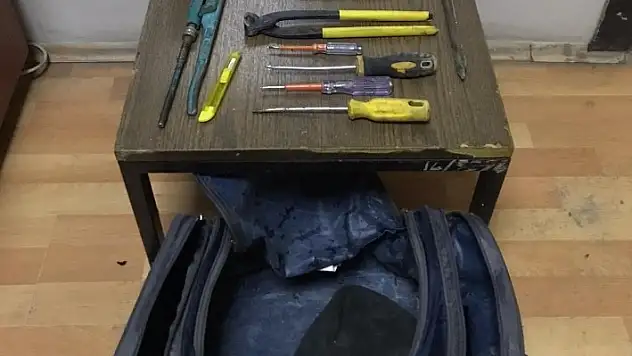 Ağrı'da hırsızlar polisten kaçamadı