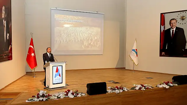 AİÇÜ'de 'Mehmet Akif ve Milli Ses' konferansı gerçekleştirildi