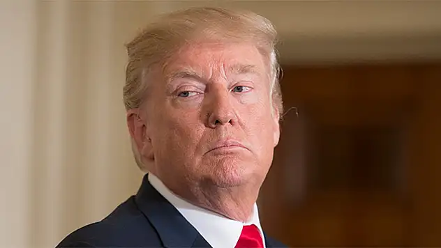 Trump'tan Kim Yong'a gözdağı