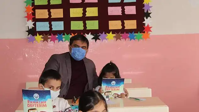 Diyadin Belediyesi'nden çocuklara Ramazan sürprizi