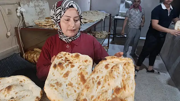 11 yıldır tandır başında, ekmeğini alın teriyle kazanıyor