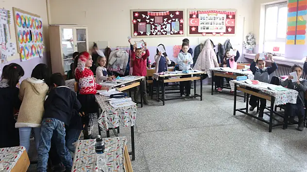 İstanbullu öğrenciler Ağrılı öğrenciler için mektup yazdı