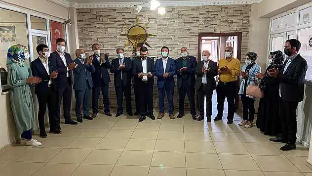 AK Parti Ağrı İl Başkanlığı 27 Mayıs Darbesi'nin yıldönümü nedeniyle açıklama yaptı