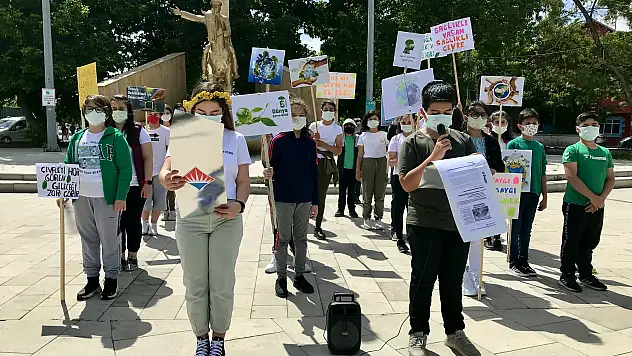 Çevre dostu çocuklar yaşanabilir bir dünya için el ele verdi