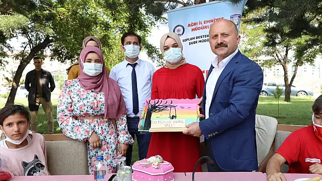 'Yarına Umutla Bakan Çocuklar' Ağrı'da bir araya geldi