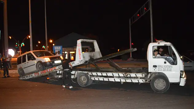 Çevreyolunda trafik kazası: 2 yaralı