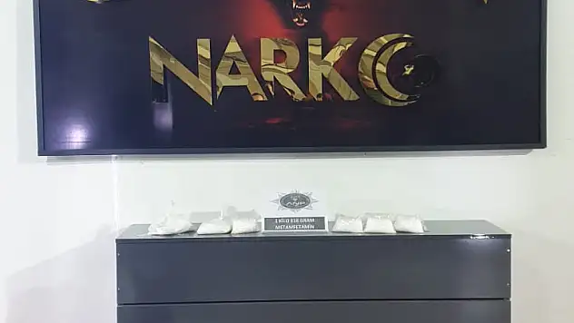 Ağrı'da 1 kilo 818 gram metamfetamin ele geçirildi