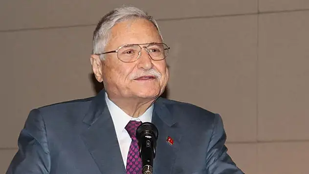 Eski Dışişleri Bakanı vefat etti