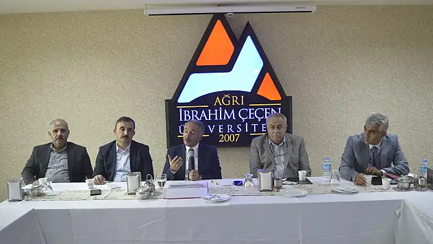 Karabulut 'Öğrencinin iş bulma imkanı yüksek olan bölümleri açmayı tercih ediyoruz'