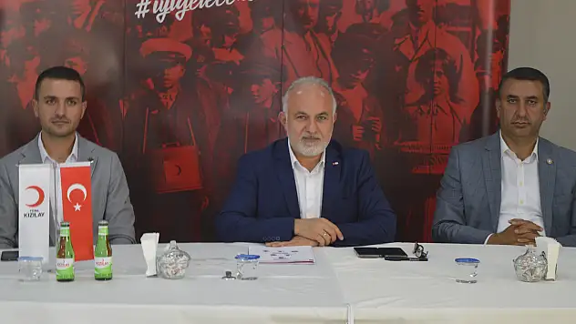 Türk Kızılay Genel Başkanı Kerem Kınık Ağrı'da