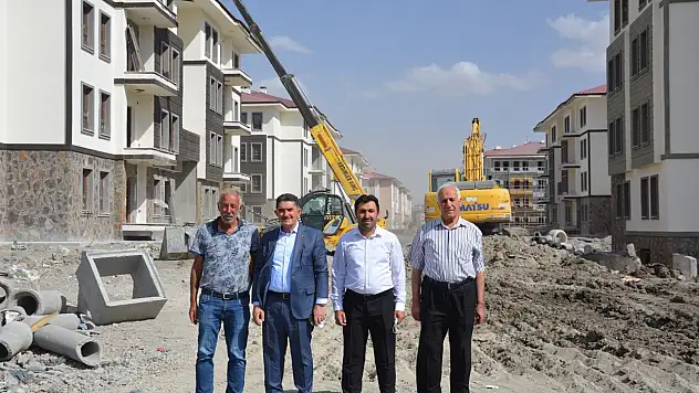 Ekrem Çelebi TOKİ inşaatlarını inceledi