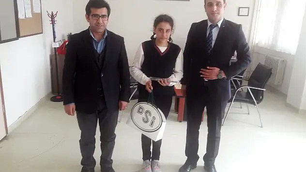 Dünya Su Günü yarışmasına Ağrılı öğrenciler damga vurdu