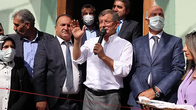 Gelecek Partisi genel Başkanı Davutoğlu Ağrı'da