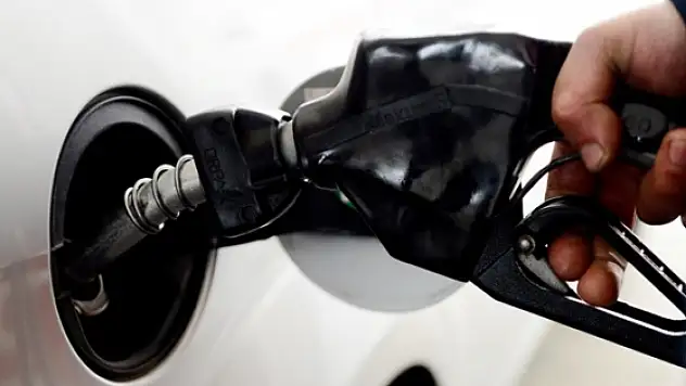 Benzine bir zam daha