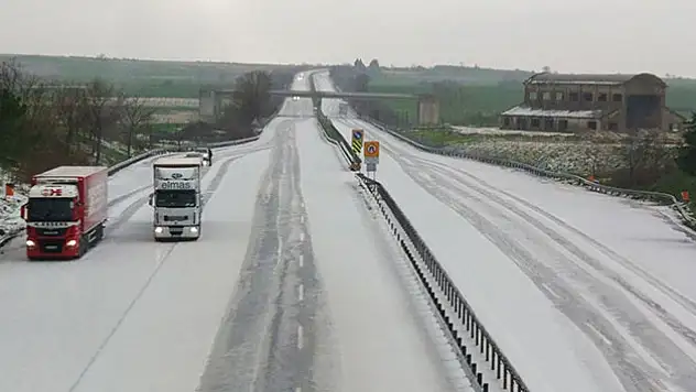 Edirne'yi dolu vurdu