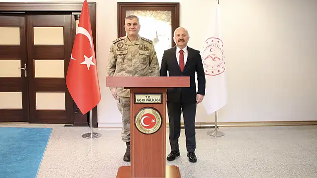 Jandarma Genel Komutan Yardımcısı Orgeneral Ali Çardakcı'dan, Vali Varol'a Ziyaret