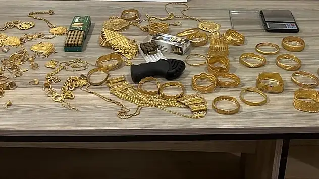 Ağrı'daki kuyumcu soygunu ile ilgili 2 kişi tutuklandı