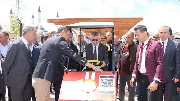 Ağrılı öğrencilerin ürettiği teknolojik ürünler büyük ilgi gördü