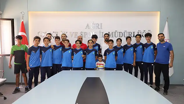 IC Vakfı Sporcularından Cemil Budak'a Ziyaret