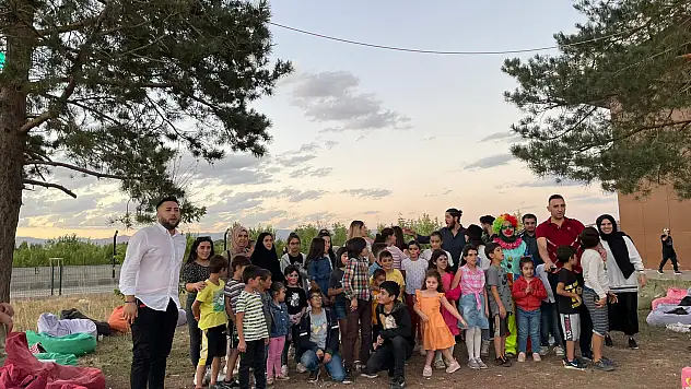 UDER 8 Eylül Dünya Okuma Yazma günü kapsamında çocuklar ile bir araya geldi