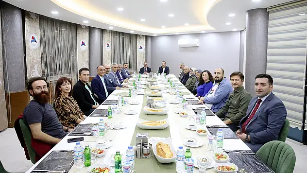 AİÇÜ'de Sağlık Değerlendirme Toplantısı Yapıldı
