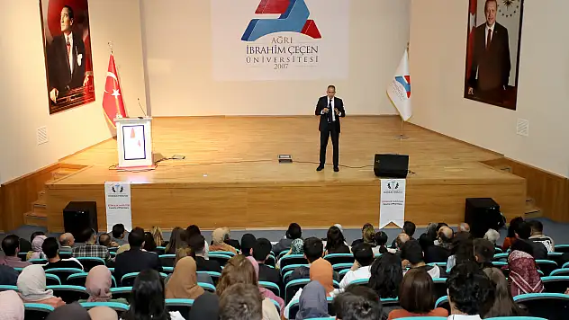 AİÇÜ'de 'AR-GE ve İnovasyon Konferansı' Düzenlendi