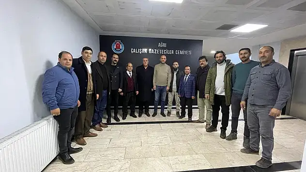 Yeniden Refah Partisinden AÇGC'ye ziyaret