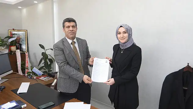 Av. Kübra Taşdan Ak Parti Ağrı Milletvekili aday adayı oldu