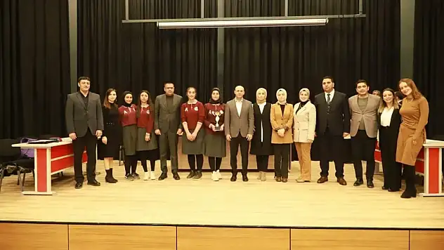 Doğubayazıt'ta münazara yarışması