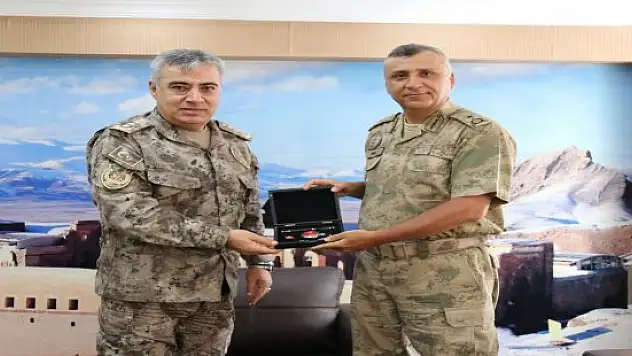 Erzurum Jandarma Bölge Komutanı Düz'den Aydın'a ziyaret